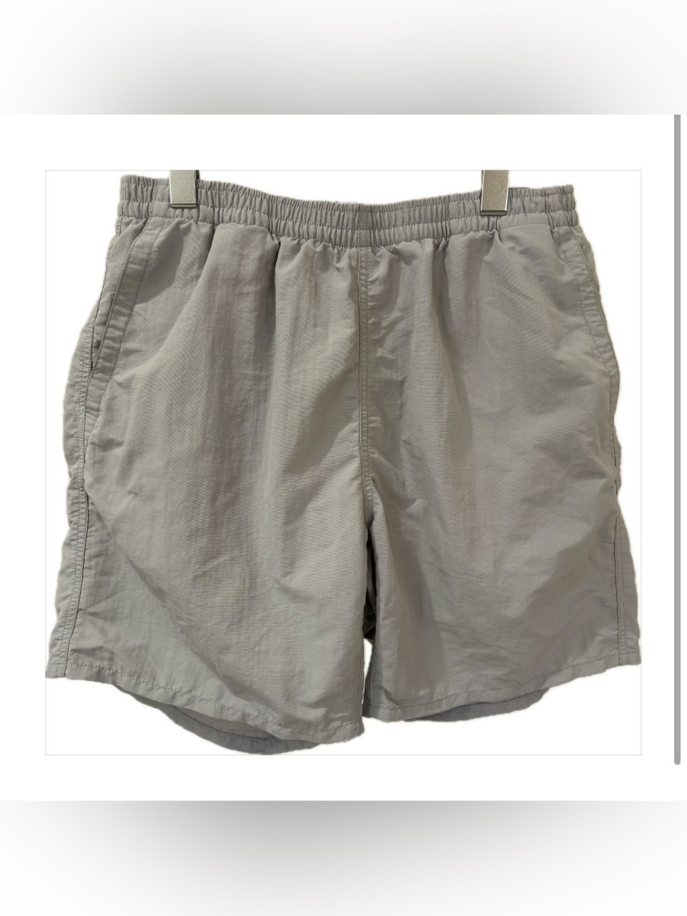 Uniqlo Men's Light Gray Elastic-Waist Athletic Shorts